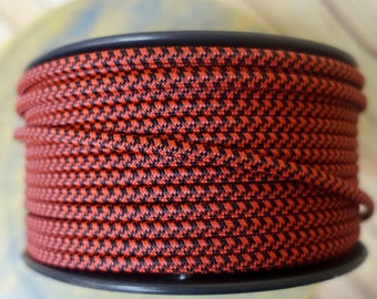 6 Feet: Black & Red Houndstooth 2-Wire Cloth Covered Cord, Vintage Style Nylon Fabric Electrical Cord, For Lamps, Desk Fans, Radio rewiring