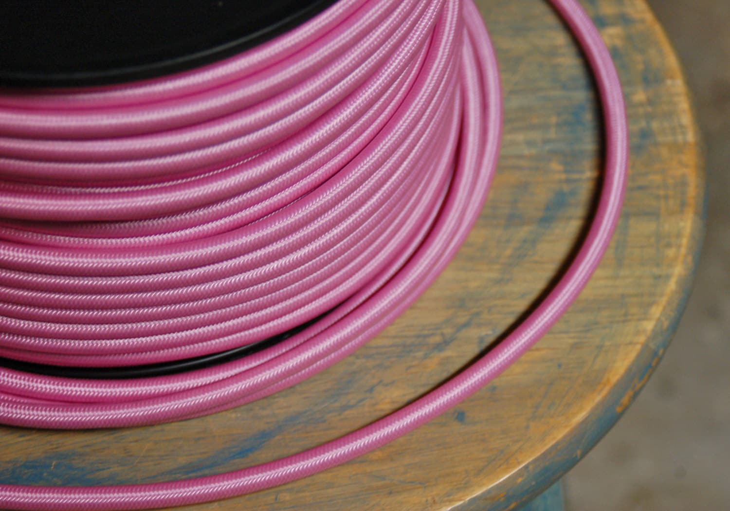 Cable de tela de 8 pies con enchufe conectado, 26 opciones de color, cable  trenzado, kit de re-alambre vintage, cable eléctrico de lámpara, cable de  enchufe de luz -  México