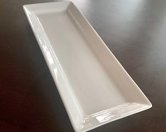 Contemporary Cracker Tray