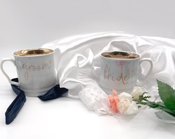 Tasses de la mariée et du marié