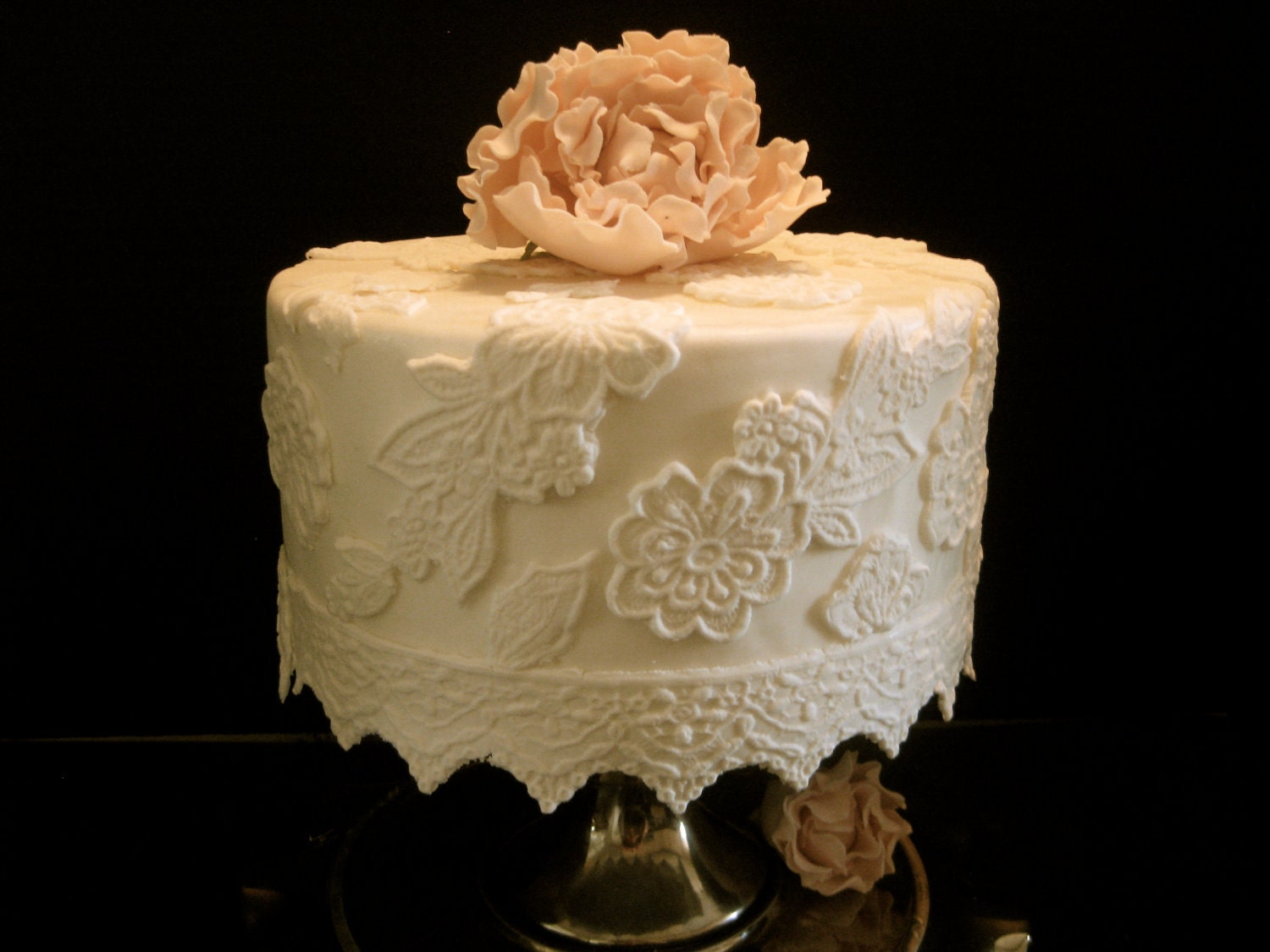 Elegant Fondant Lace Cake Decorating Kit 8 Inch Round Elegant Fondant Lace Cake Decorating Kit 8 Inch Round