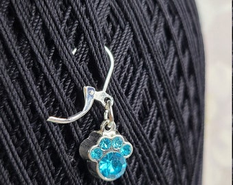 Paw Locking Stitch Marker - 10 Colors