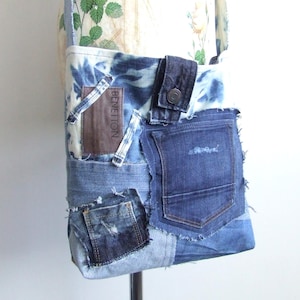 axelväska i patchwork-denim, boho, funky, grunge, unisex, omarbetad denim