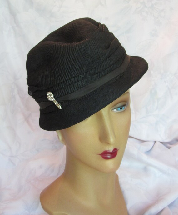 Oceane - 1930's Black Cloche Hat with Art Deco Dec