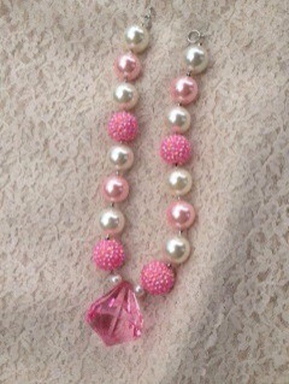 Items similar to Pretty in Pink Diamond pendant Chunky Bubblegum ...