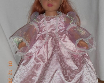 Poupée 18 pouces Ultimate Princess Dress