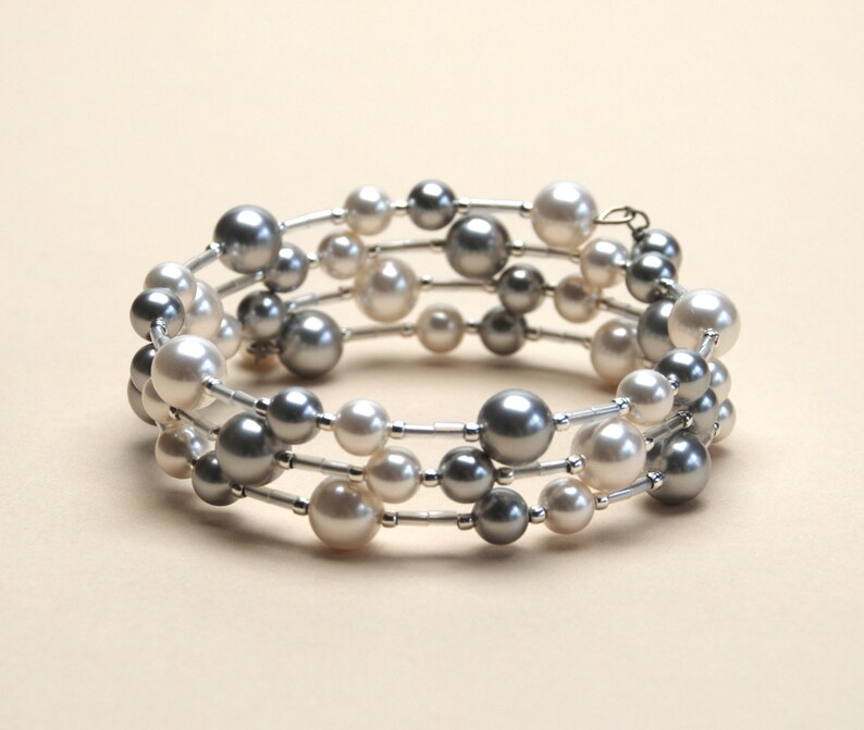 Floating pearl bracelet Clearance