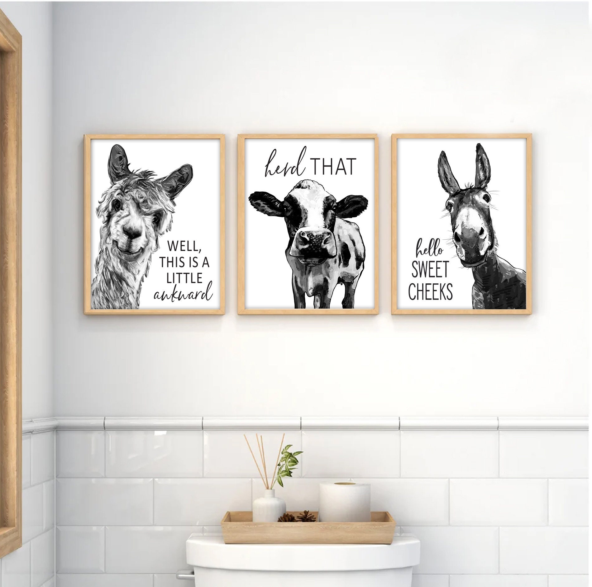 bathroom black and white art