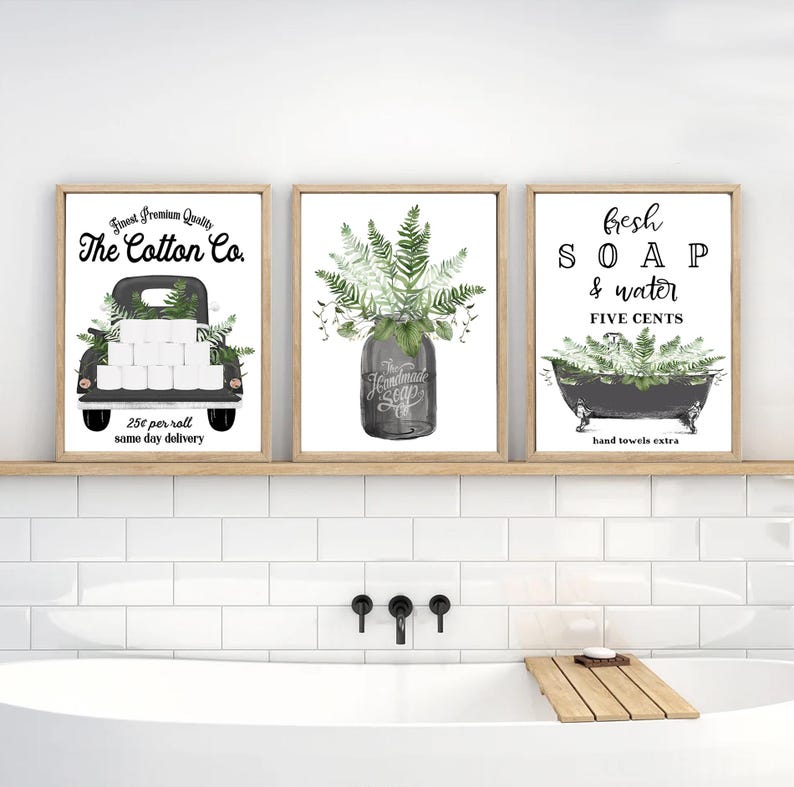 Set med 3 väggkonstmotiv i lantlig stil med botaniska motiv | Grönska, dekoration för toaletten bild 1