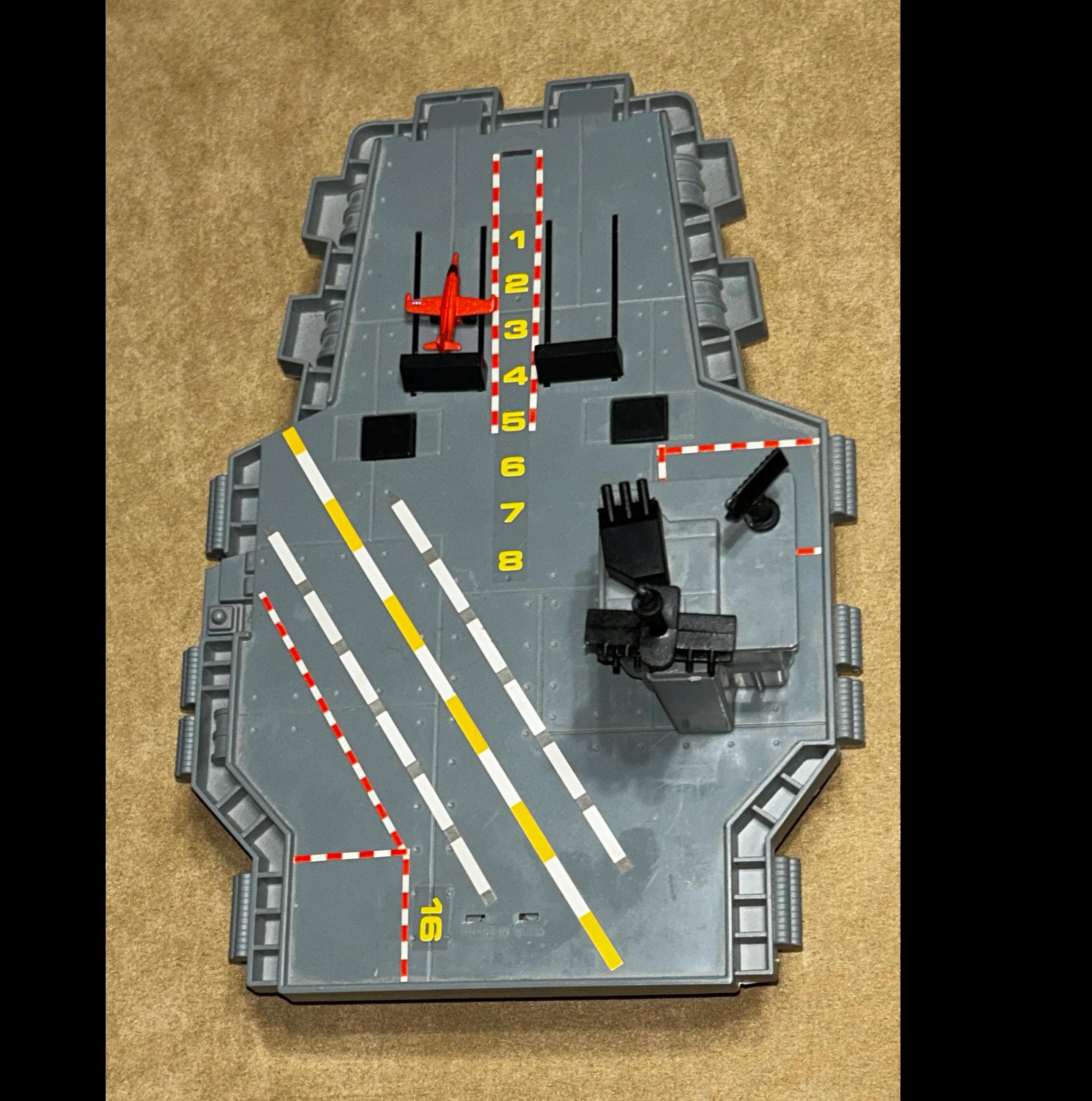 ⭐️Galoob マイクロマシンズ　ミニカー　ミリタリー　飛行機　船　56個セット Micro Machines COMPLETE 1988 by Galoob Airport/Marina in a case | eBay