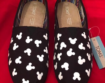 mickey mouse bobs shoes