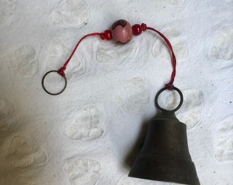 Vintage Brass Bell, India Brass Bell, Vintage Nepal Pink Ceramic Bead, Altar Bell, Vintage Brass Bell, Red Pink Old Beads, Shabby Chic Boho