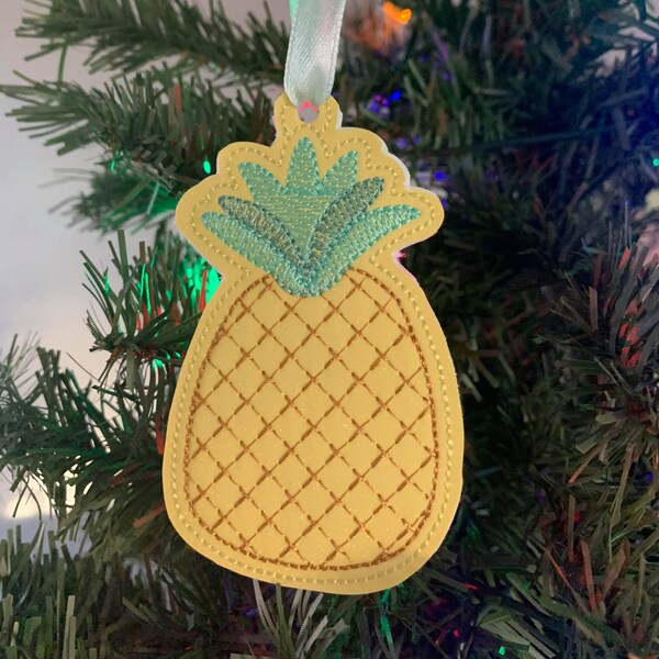 Beachy Pineapple Ornament - Embroidery Design - DIGITAL Embroidery DESIGN