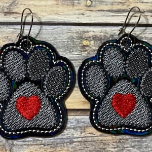 Paw Heart Earrings -  2 Sizes - 4x4 and 5x7 included- Embroidery Design - DIGITAL Embroidery DESIGN