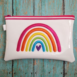 Boho Regenbogen Herz gefüttert Top Reißverschluss Tasche - 3 Größen - DIGITAL Stickerei DESIGN