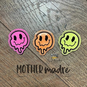 Melting Smiley Face 2 inch Feltie - DIGITAL Embroidery DESIGN