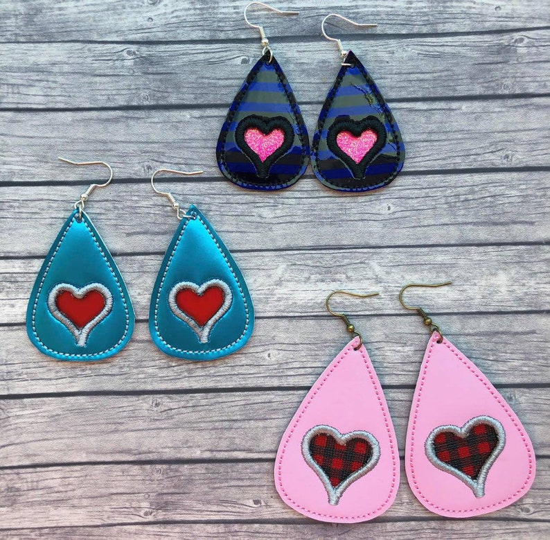 DIGITAL Embroidery DESIGN 4x4 and 5x7 included- Embroidery Design 3 Sizes ITH Lila/'s Heart Earrings