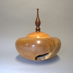 Hand Turned Bowl, Wood Bowl, Handcrafted Bowl, Hand Turned Pot
