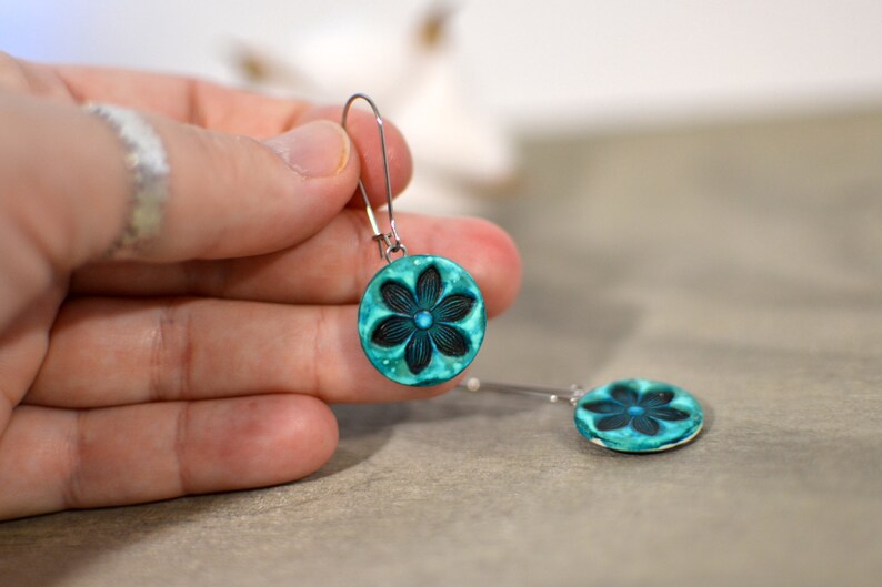 Flower dangle earrings Mint flower dangle earrings Round dangle earrings Dangle earrings Gift for her Turquoise dangle earrings