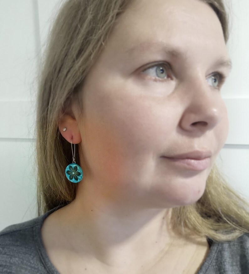 Flower dangle earrings Mint flower dangle earrings Round dangle earrings Dangle earrings Gift for her Turquoise dangle earrings