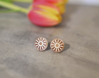 Round stud earrings, Mandala stud earrings, Floral earrings, Hypoallergenic studs, Gift for her, Friendship present, Boho earrings