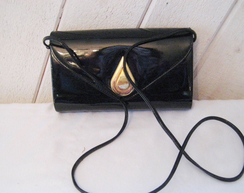 Black patent leather handbag, small black leather crossbody purse, barrel purse, 70s 80s, bags and purses, Emp Orr image 1