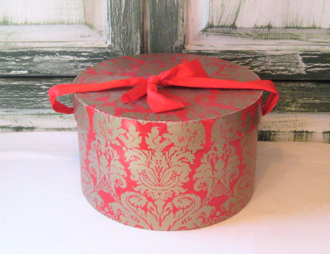 Vintage Cardboard Hat Box, Red Gold Filigree 10