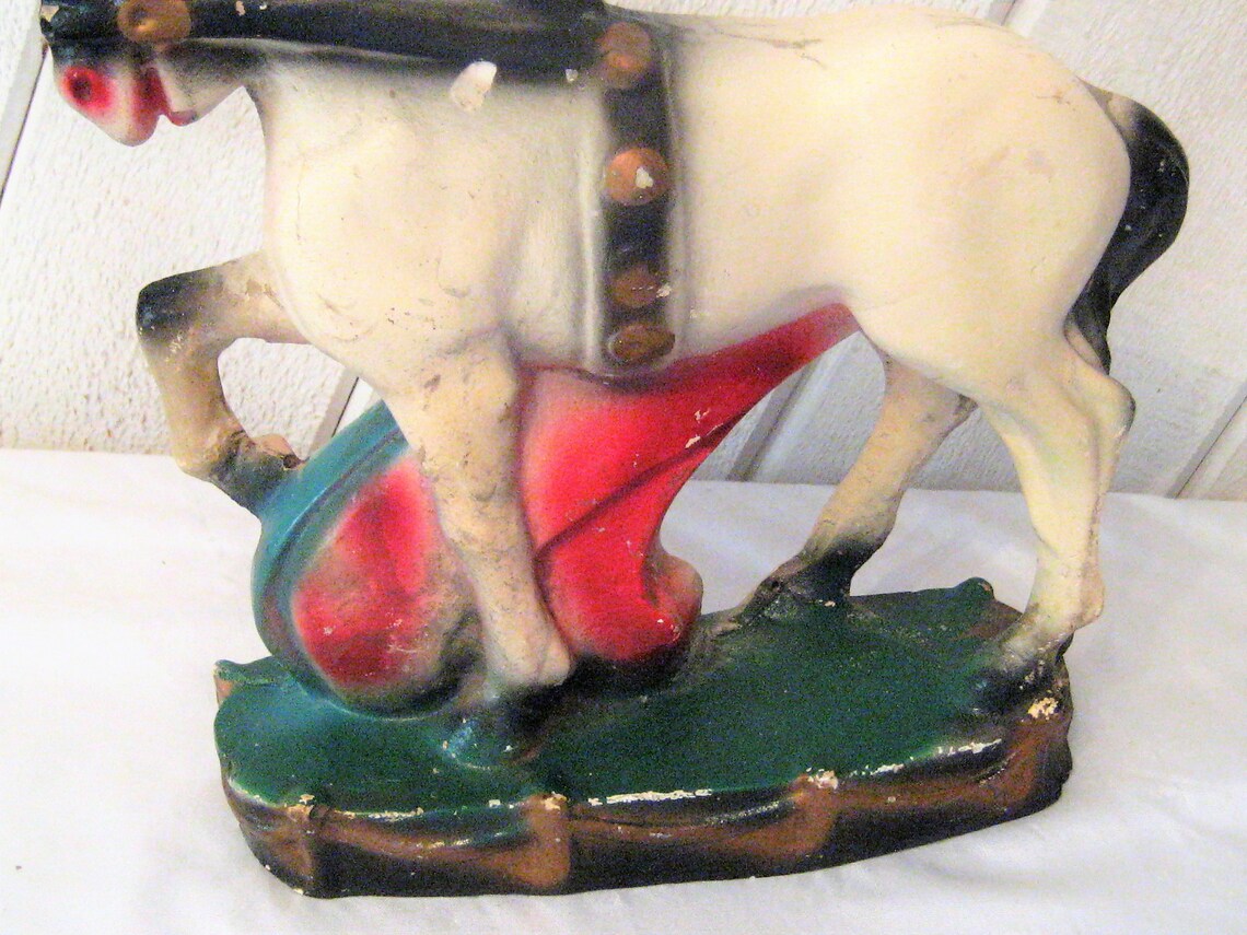 trojan horse figurine