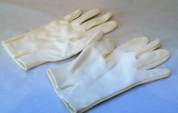 White short gloves, decorative silver black rhine… - image 4