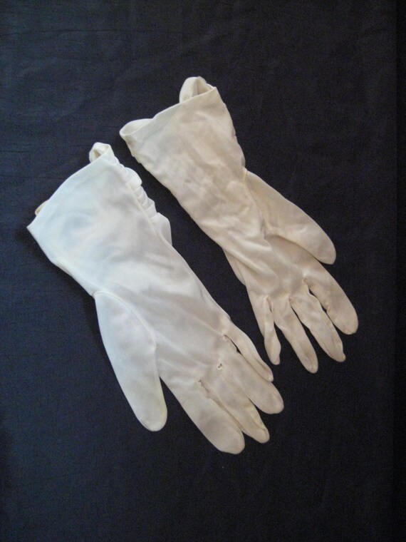 Ivory sheer nylon summer gloves, ruffled hem, dec… - image 5
