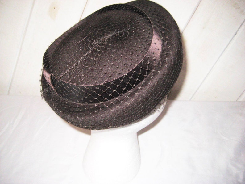 Brown wool pill box hat Henry Pollack mid century wool hat funeral hat formal hat net veiled hat Church Sunday hat grieving hat