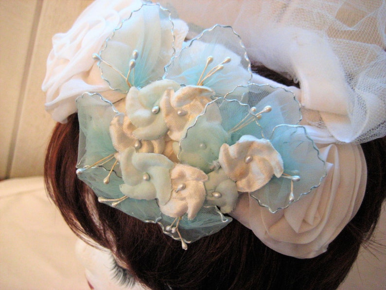 Blue white mini hat, floral Hat, veil hat, formal church hat, Sunday hat, mid century, 50s 60s image 4