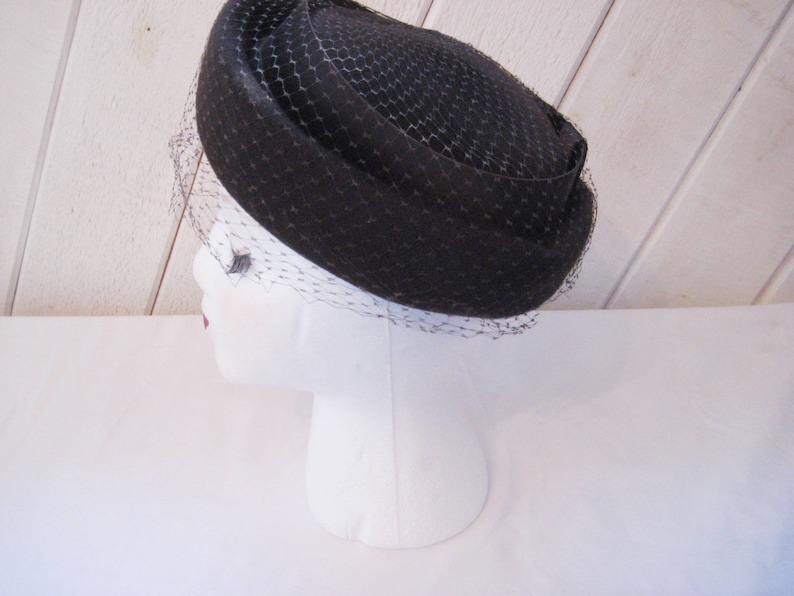Brown wool pill box hat Henry Pollack mid century wool hat funeral hat formal hat net veiled hat Church Sunday hat grieving hat