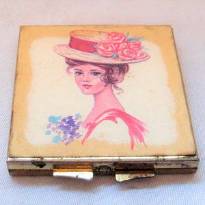 Antieke pillendoos, portretdoos, messing metalen doos, scharnierend deksel, pillendoos, midden eeuw, jaren 40, 50, verzamelobject, Victoriaanse dame