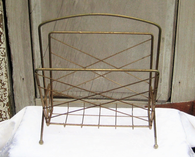 Brass metal MCM magazine rack, rustic distressed, rusty wire tube magazine stand, primitive, mid century 1950s, industrial farmhouse decor image 1