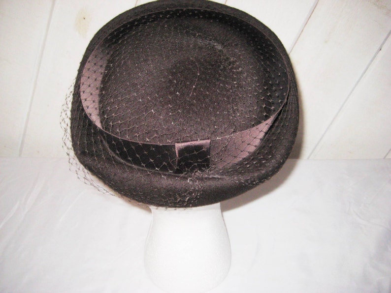 Brown wool pill box hat Henry Pollack mid century wool hat funeral hat formal hat net veiled hat Church Sunday hat grieving hat