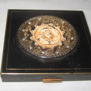 Antieke compact, Volupte-compact, zwart, goud, messing metalen compact, camee man, portret, medaillon, jaren 1940, midden van de eeuw, decoratief, sierlijk