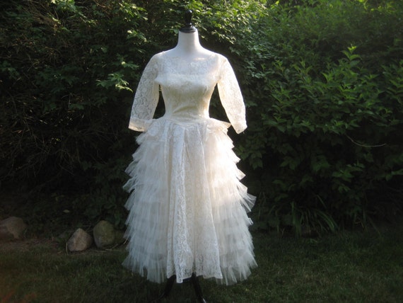 1950s Wedding gown, 50s white ivory wedding dress… - image 2