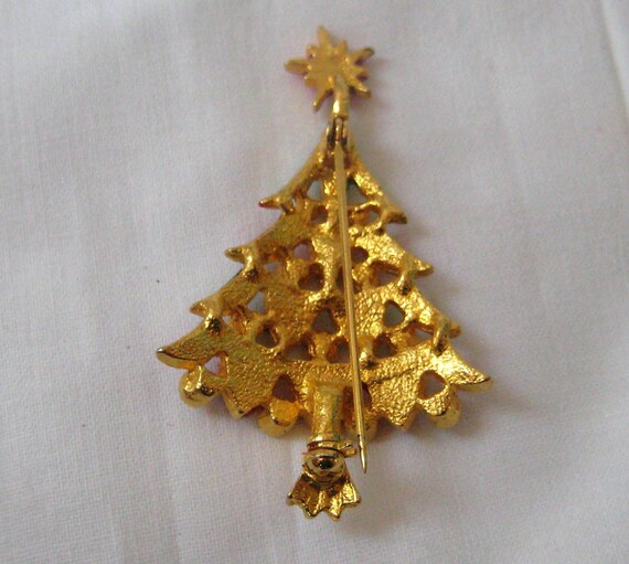 Collection of three Christmas brooches, enamel re… - image 7