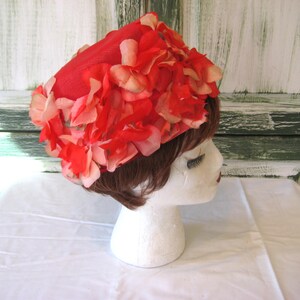 DRAMATIC 1940s\' BLACK FELT \