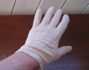 Beige summer gloves, light tan dress gloves, short gloves, formal evening gloves, party gloves, size 7, mid century