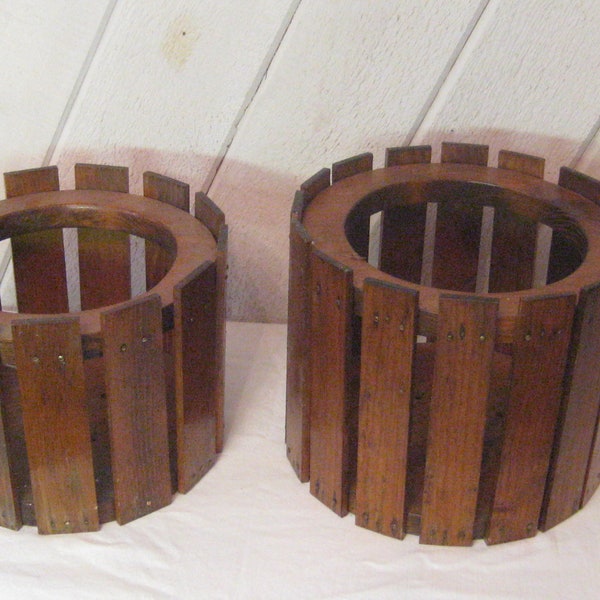 Pair of MCM wood slat indoor planters, barrel shaped mid century modern varnished planters, 50s 60s, bohemian eclectic decor, 6.5 and 7.25"