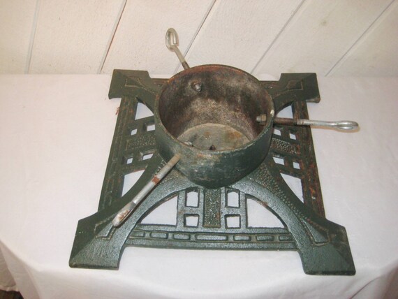 Antique Christmas Tree Stand Vintage Cast Iron Antique Christmas Tree Stand Vintage Cast Iron