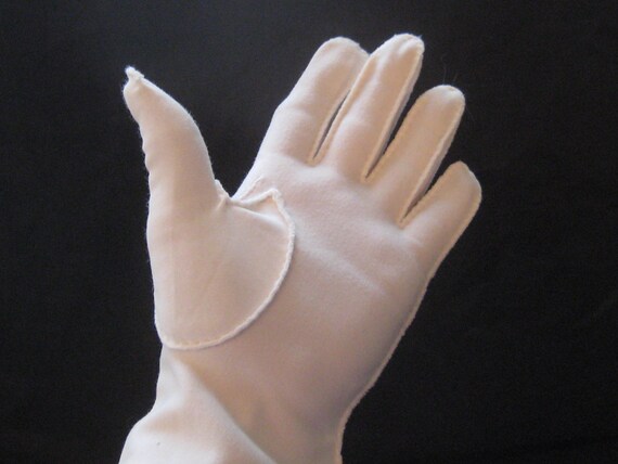 Vintage ivory beige short summer gloves, decorati… - image 2