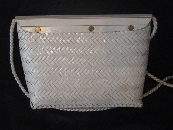 White woven wood purse, wood slat flap, pink gree… - image 3