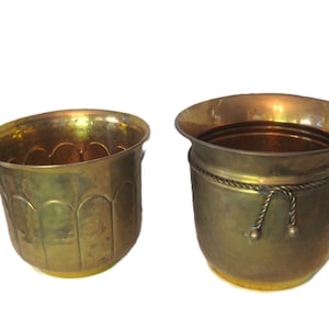 ヴィンテージの大型真鍮製屋内プランター、直径10インチ、別売り、光沢のあるゴールドメタル、装飾的な真鍮ロープトリム、ヴィンテージの真鍮装飾