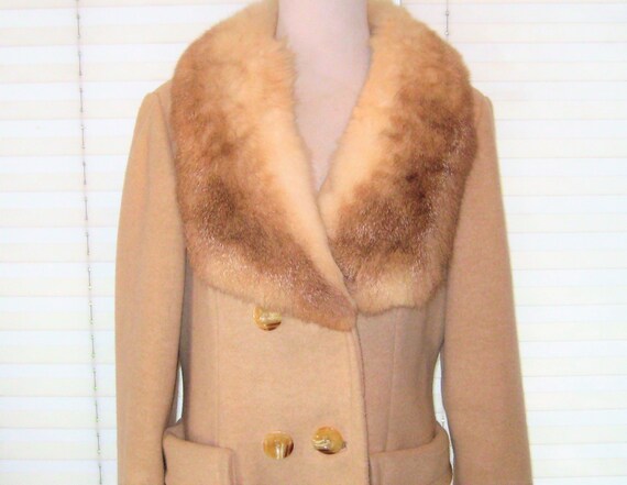Vintage Cashmere Camel Colored Coat Real Fur Collar Gem