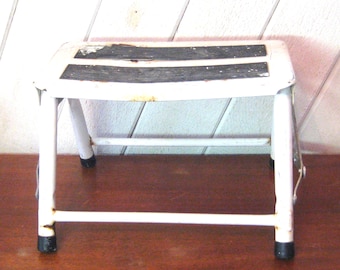 Antique metal stool, folding collapsing rustic white metal foot step stool, mid century 50s 60s, primitive rusty metal, plant riser