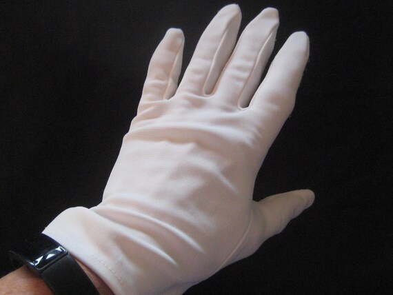 Vintage white short summer gloves, nylon stretch … - image 1