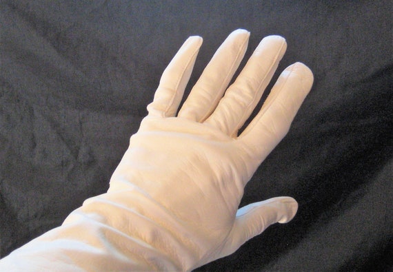 Vintage long white leather gloves in original pac… - image 3